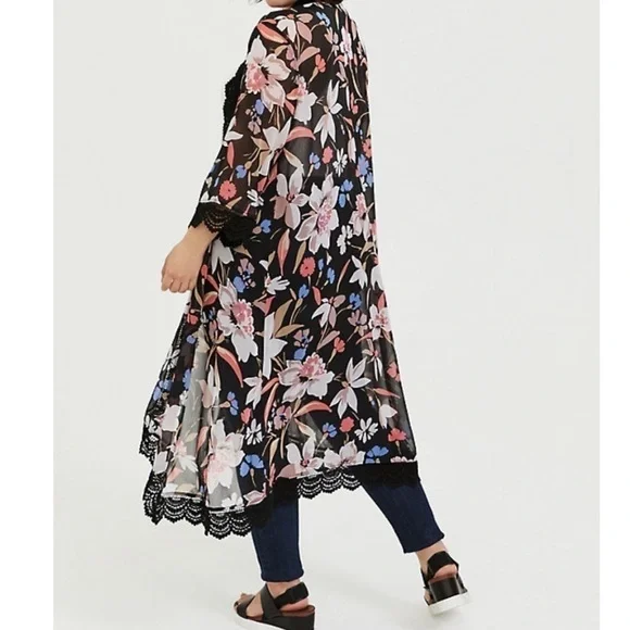 Torrid floral chiffon crochet kimono duster 3/4 - Picture 4 of 10